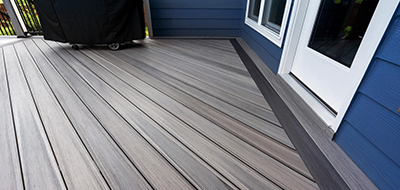 Swimming pool with textured pool deck